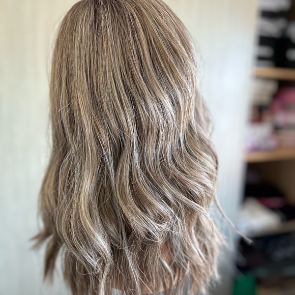 Hair Belle Tress Nitro 16 Wig In Color Brown Sugar Sweet Cream Poshmark